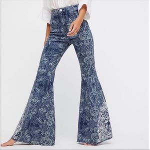 FREE PEOPLE NWT FLOAT ON